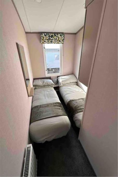 Brand New 6 Berth Holiday Home Селси Екстериор снимка